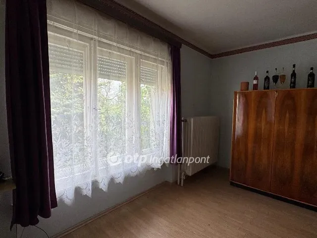 Eladó ház Vál 104 nm