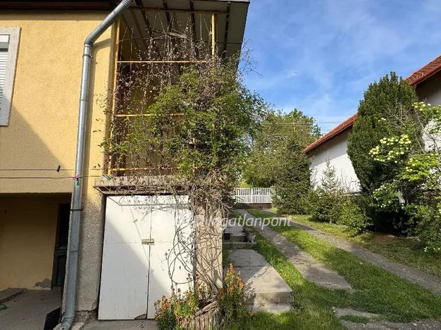 Eladó ház Vál 104 nm