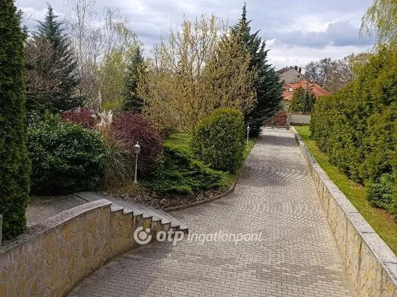 Eladó ház Érd, Parkváros 310 nm