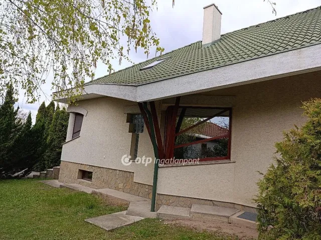 Eladó ház Érd, Parkváros 310 nm