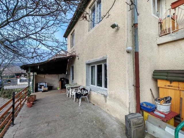 Eladó ház Zsámbék 150 nm