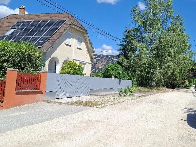 Eladó ház Érd 223 nm
