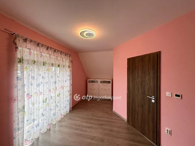 Eladó ház Sukoró 195 nm