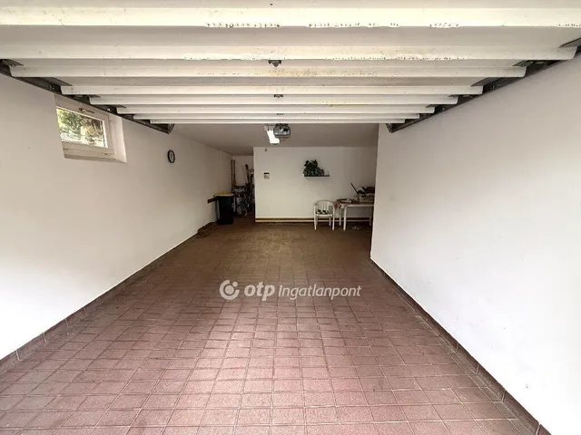 Eladó ház Budaörs 240 nm
