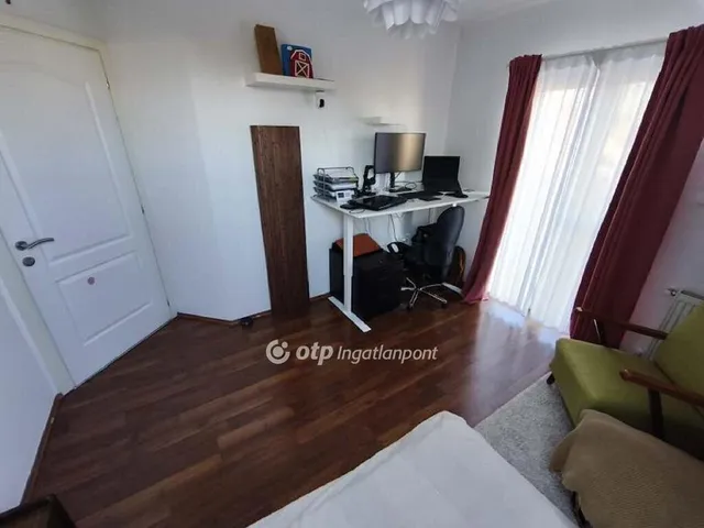 Eladó lakás Martonvásár 74 nm