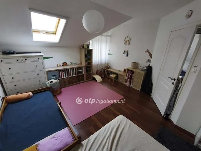 Eladó lakás Martonvásár 74 nm