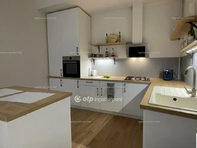 Eladó lakás Budapest VI. kerület 113 nm