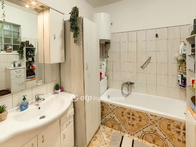 Eladó ház Zsámbék 178 nm