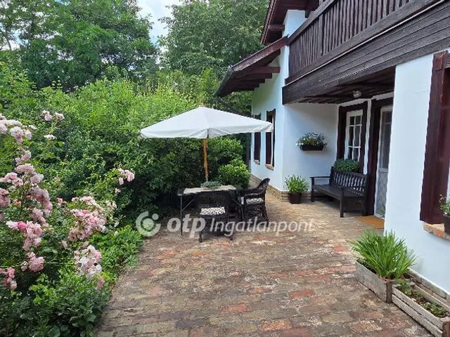 Eladó ház Budaörs 236 nm