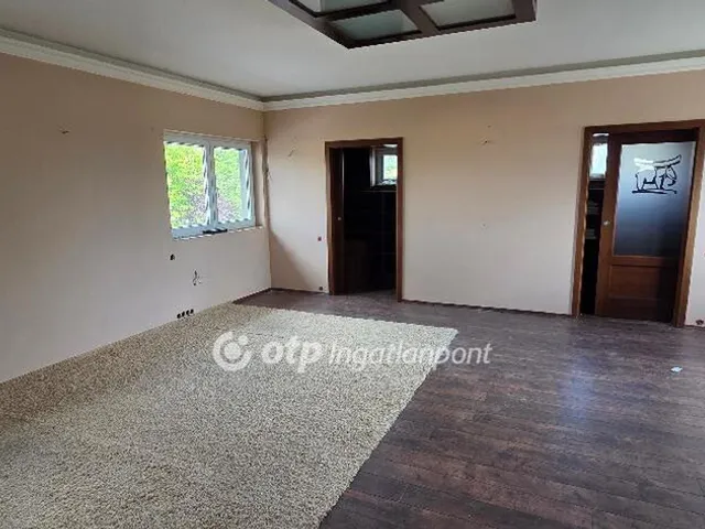 Eladó ház Érd 328 nm