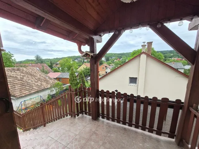 Eladó ház Nagykovácsi 260 nm