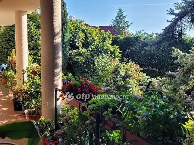 Eladó lakás Budapest XII. kerület 262 nm