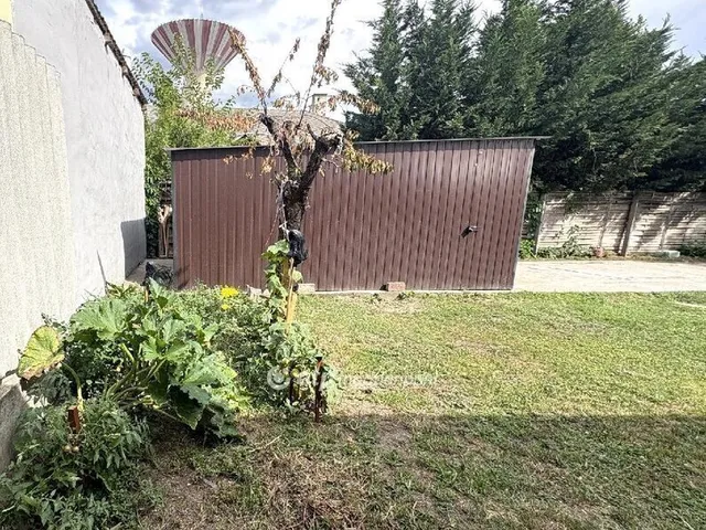 Eladó lakás Budapest XXI. kerület 72 nm