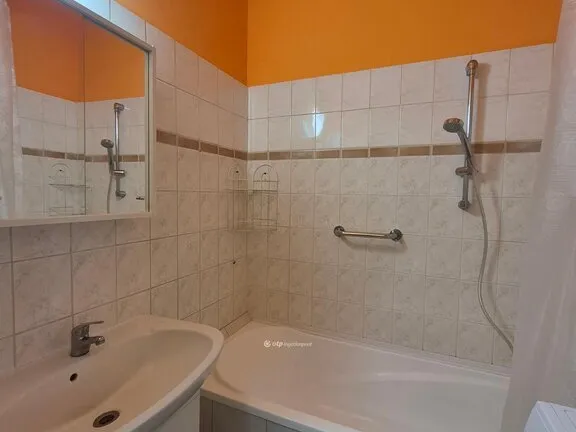 Eladó lakás Budapest XXI. kerület 40 nm