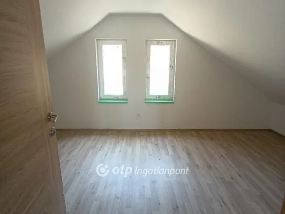 Eladó ház Tárnok, Öreghegy 80 nm