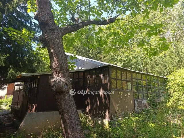 Eladó telek Törökbálint 706 nm