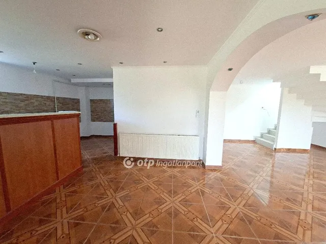 Eladó ház Ercsi 148 nm