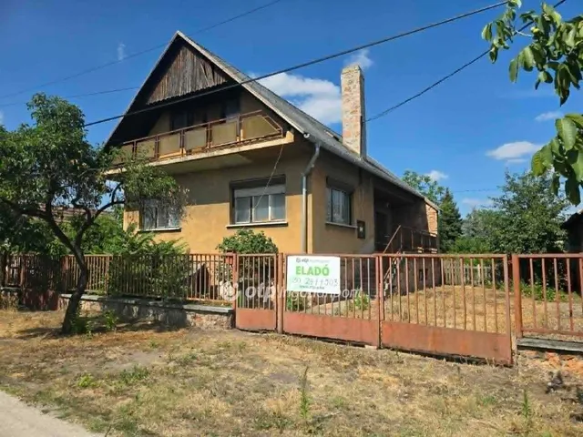 Eladó ház Tatabánya 145 nm
