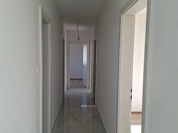 Eladó ház Kulcs 130 nm