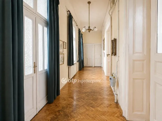 Eladó lakás Budapest VII. kerület 136 nm