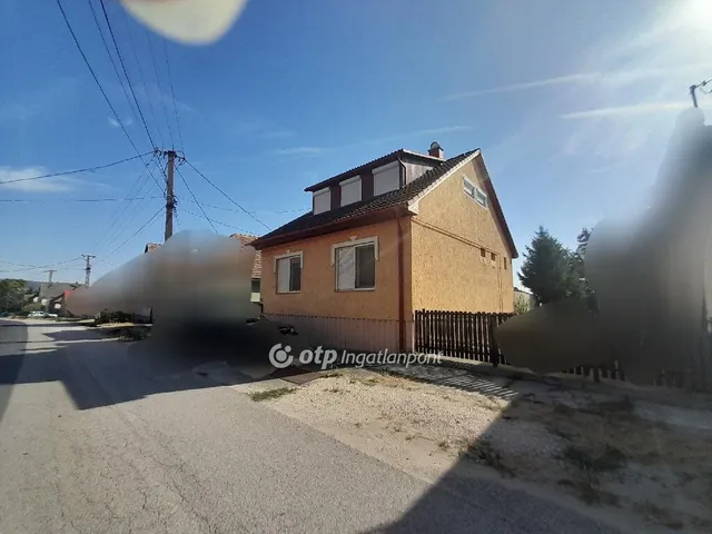 Eladó ház Szomód 144 nm
