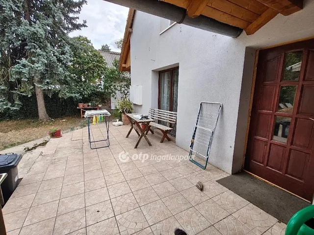 Eladó lakás Beloiannisz 100 nm