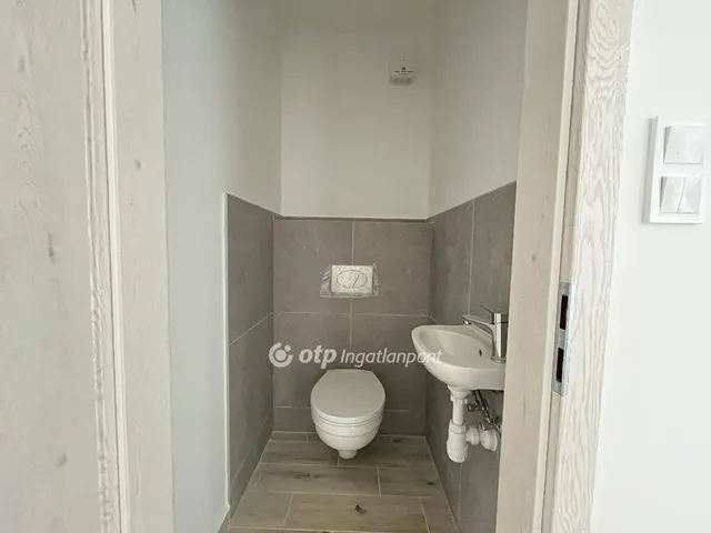 Eladó lakás Érd 98 nm