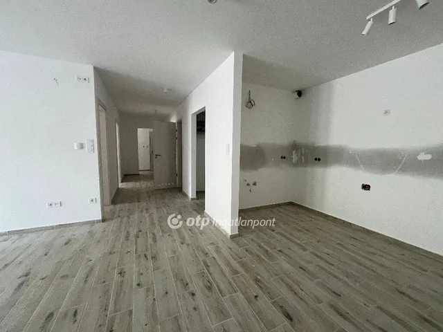 Eladó lakás Érd 191 nm