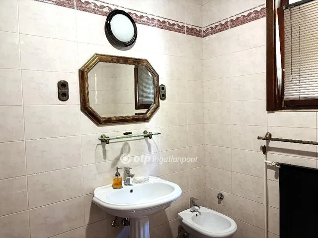 Eladó ház Budapest XI. kerület, Sasad-Sashegy XI. ker. 654 nm