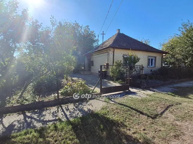 Eladó ház Pusztaszabolcs 70 nm