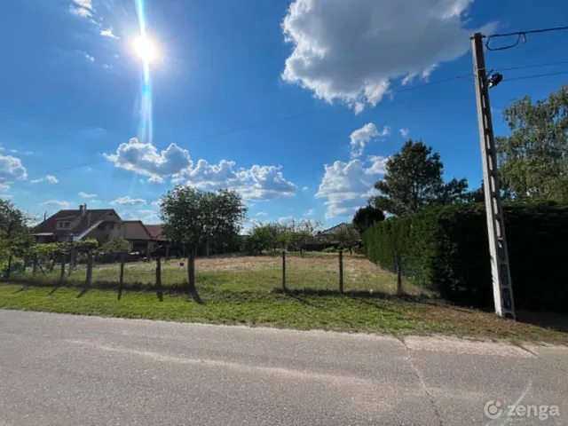Eladó telek Ócsa 633 nm