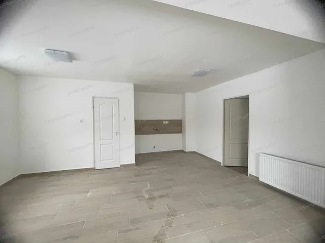 Eladó ház Lábatlan 65 nm