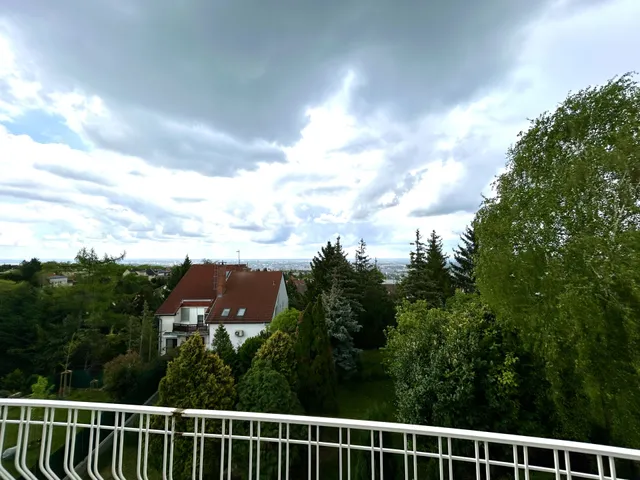 Eladó ház Budapest XII. kerület, Farkasrét 700 nm