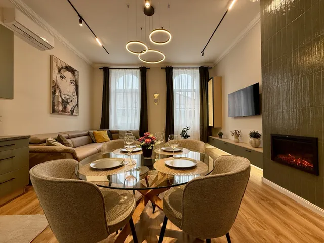 Eladó lakás Budapest VII. kerület, Belső-Erzsébetváros, Erzsébet körút  93 nm