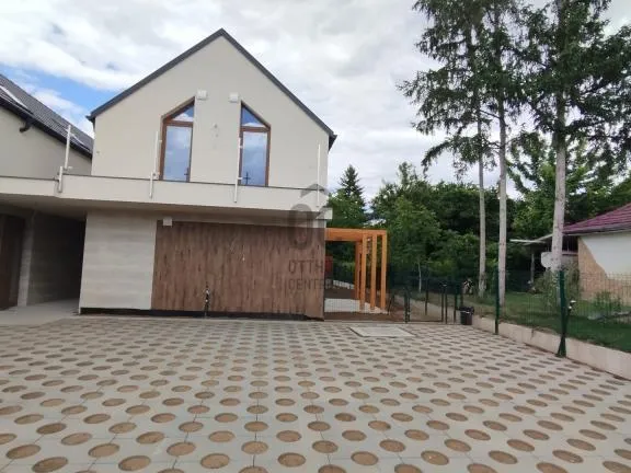 Eladó lakás Balatonszárszó 66 nm