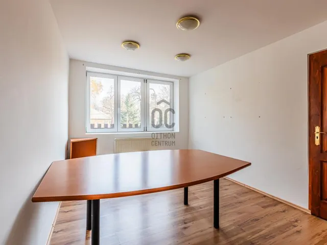 Kiadó kereskedelmi és ipari ingatlan Budapest XV. kerület, Rákospalota 468 nm