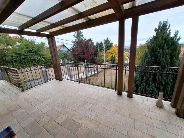 Eladó ház Budakalász 134 nm