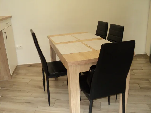 Kiadó lakás Pécs, Belváros 72 nm