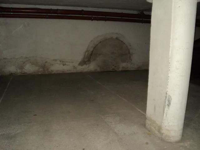 Eladó garázs Pécs, Egyetemváros, Hungária u. 16 nm