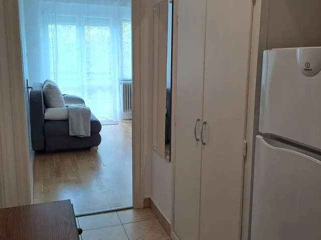 Kiadó lakás Pécs, Egyetemváros 52 nm