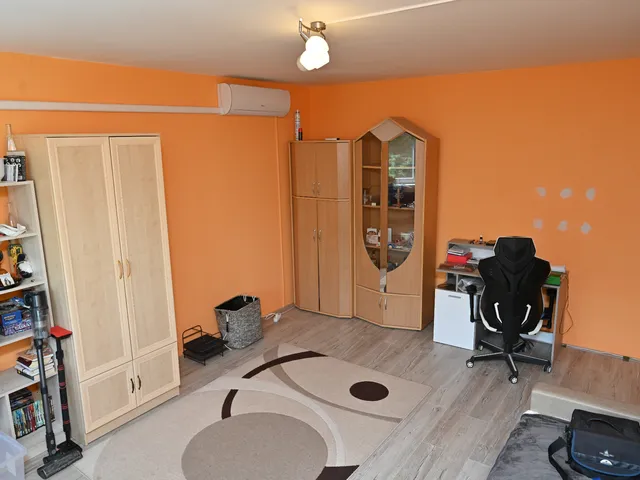 Eladó lakás Pécs, Kertváros, Eszék u. 54 nm
