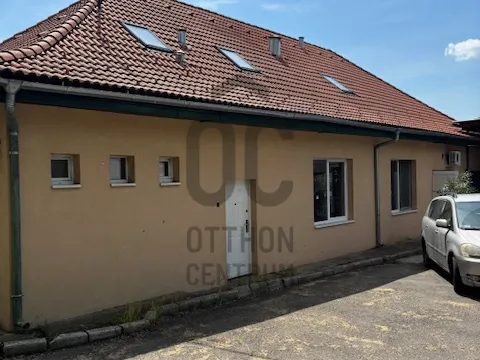 Eladó kereskedelmi és ipari ingatlan Pécs 320 nm