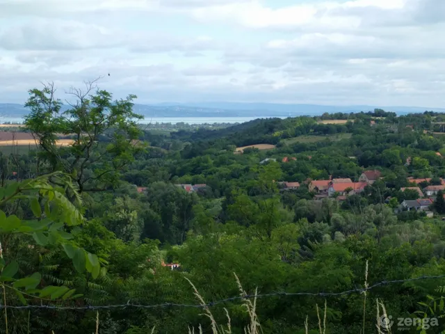 Eladó mezőgazdasági ingatlan Balatonendréd, Jókai 3693 nm