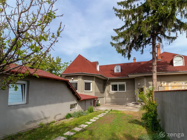 Eladó ház Budapest II. kerület 232 nm