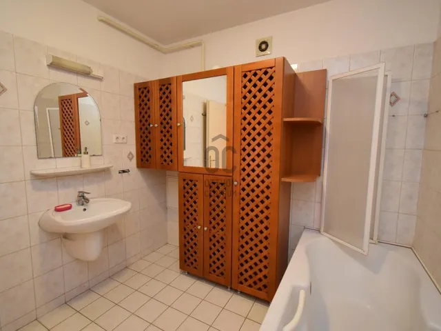 Eladó lakás Zalaegerszeg, Belváros 90 nm