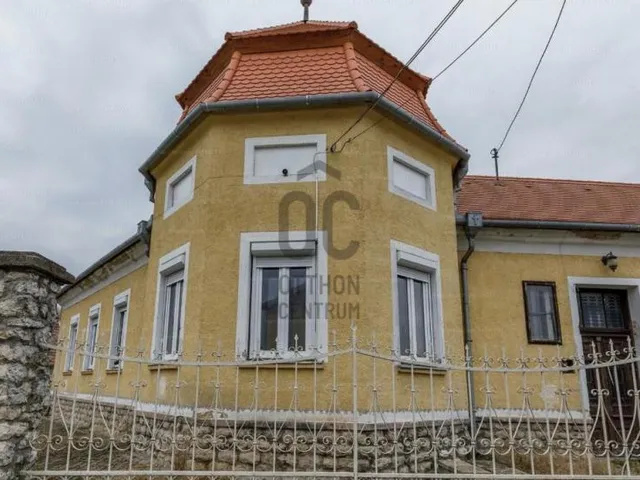 Eladó ház Zalaszentgrót 190 nm