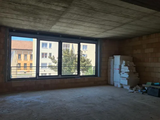 Eladó lakás Zalaegerszeg, Belváros 310 nm