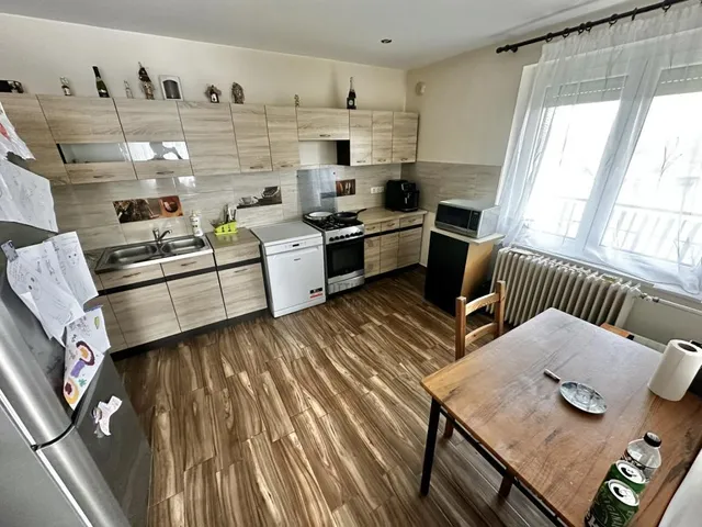 Eladó ház Kiskutas 140 nm