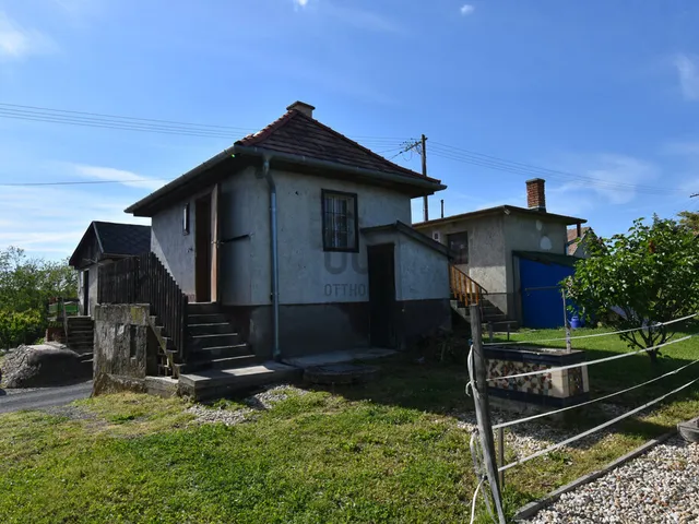 Eladó nyaraló Bocfölde 24 nm
