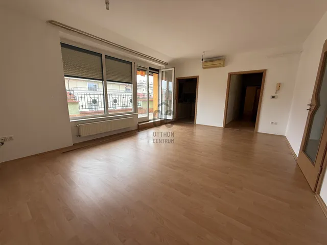 Eladó lakás Zalaegerszeg, Belváros 76 nm